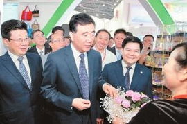 小白楊，累并快樂著——組織文化藝術交流活動的點滴感悟